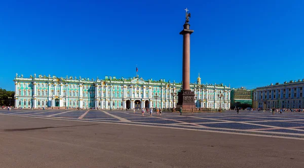 Zimní palác na den, Petrohrad — Stock fotografie