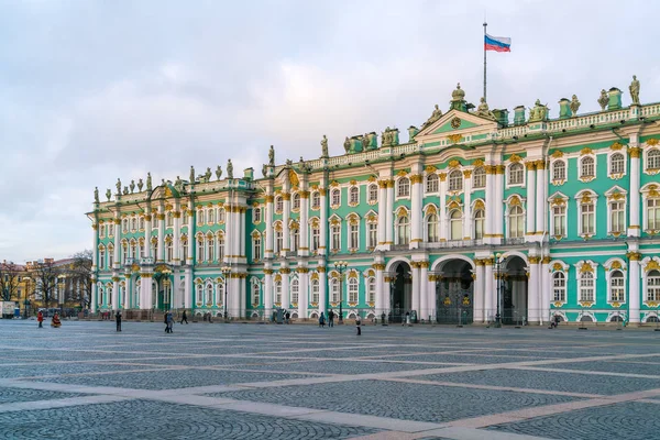 Palácio de Inverno no Dia, São Petersburgo — Fotografia de Stock