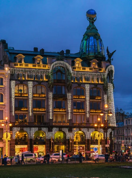 Saint Petersburg, Rusya Federasyonu - 25 Aralık 2016: Turist gelmek — Stok fotoğraf