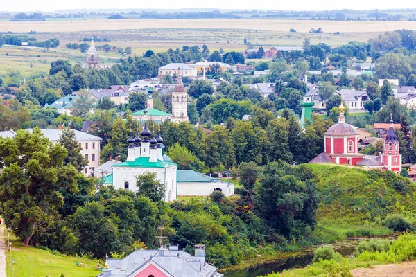 Rua principal da cidade de Suzdal vista aérea, Rússia — Fotografia de Stock