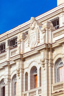 Küba Devrimi Müzesi, Havana duvarına silah kat