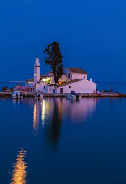 Evening scene of Vlacherna monastery, Corfu — Stock Photo, Image