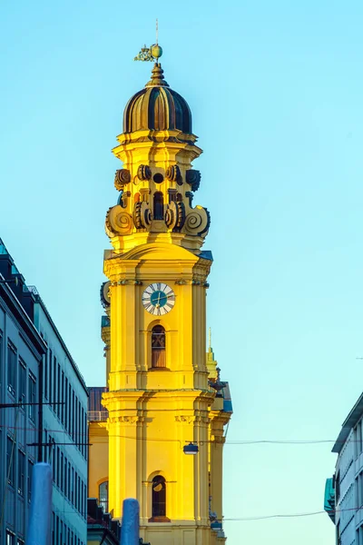 Theatinerkirche 在慕尼黑城市, 巴伐利亚 — 图库照片