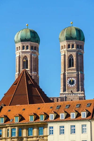 Kathedrale unserer lieben Frau, die Frauenkirche in München-Stadt, — Stockfoto