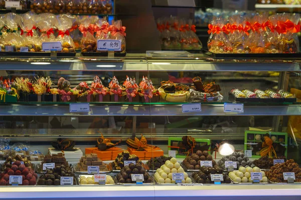 Confectionery store on the Marienplatz — Stock Photo, Image