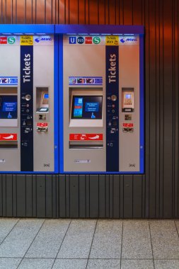 Metro bilet satış satış makineleri
