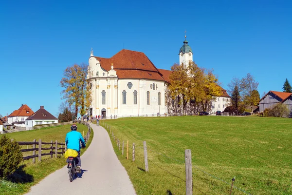 Bayern, Tyskland - 15 oktober 2017: Pilgrimsfärd kyrkan av Wies ( — Stockfoto