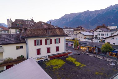 Interlaken, İsviçre - 17 Ekim 2017: Geleneksel evler o
