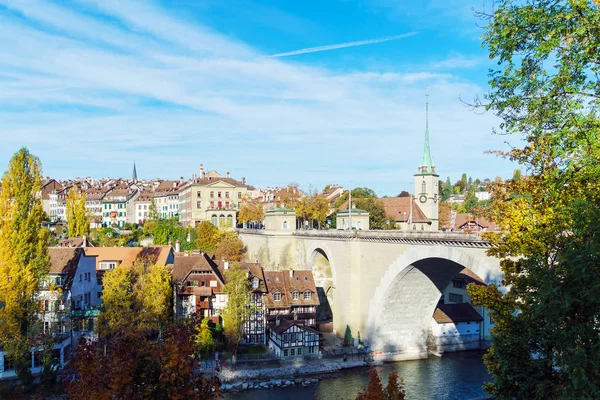 Most nad Aare i Nydegg Kościoła, Bern, Szwajcaria — Zdjęcie stockowe