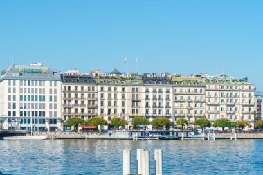 Geneva, İsviçre - 18 Ekim 2017: Main kıyısındaki göl G