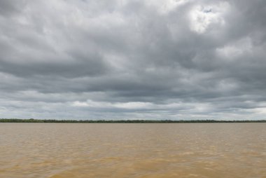 Celestun kıyıya görünümünden tekne