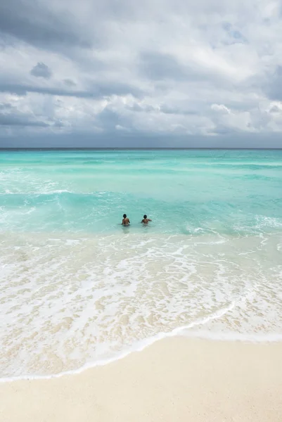 Witte tropisch strand in Cancún — Stockfoto