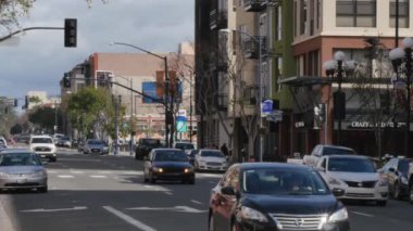 Gün atış trafik San Diego Gaslamp Quarter içinde kurulması