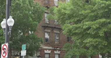 Atış tipik Manhattan tarzı binanın kurulması