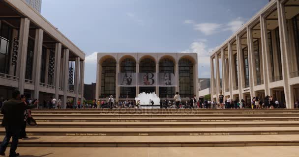 Siang hari Pendirian Ditembak Lincoln Center — Stok Video