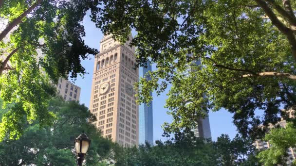 Morning Establishing Shot Metropolitan Life Insurance Company Tower — Stock Video