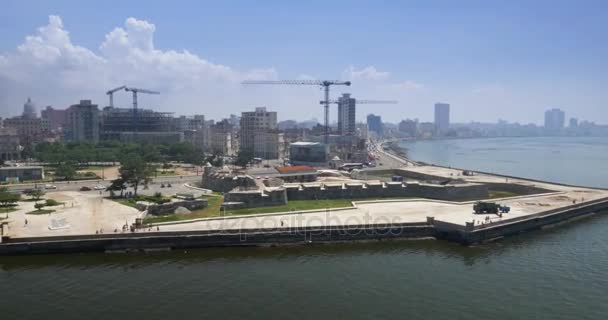Daytime Aerial Establishing Shot of Havana Cuba Coastline — Stock Video