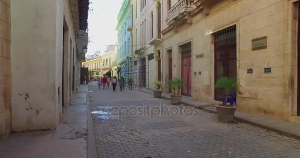 Steadicam Dolly POV Shot Walking in Narrow Street in Havana — стоковое видео