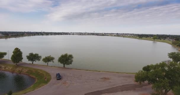 Aerial Establishing Shot of Altus City Reservoir — Stock Video