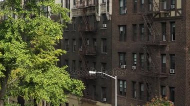 Gün dış atış tipik Manhattan dairelerin kurulması