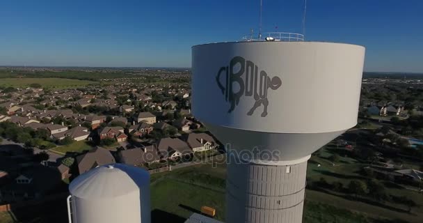 Nap légi létrehozó lövés Cibolo Texas víztorony — Stock videók