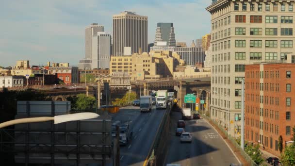 Une Vue Diurne Trafic Sur Brooklyn Queens Expressway Par Une — Video