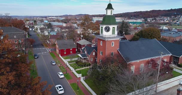 Yavaş ileri hava küçük kasaba ABD görüntüsünü oluşturma — Stok video