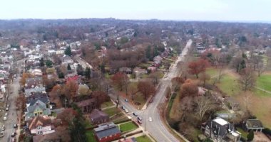 Gündüz hava kurulması atış Shadyside mahalle geriye doğru