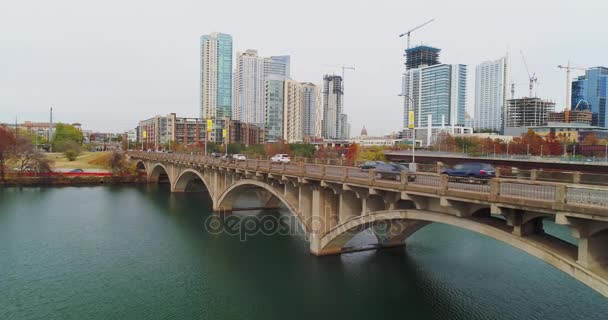 Vista aérea del S Lamar Boulevard Bridge en Austin Texas — Vídeos de Stock