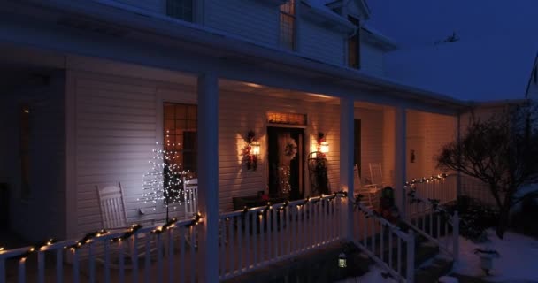 Slow Aerial Zoom Out Front Porch Pennsylvanian Farmhouse Decorated Christmas — Stock Video