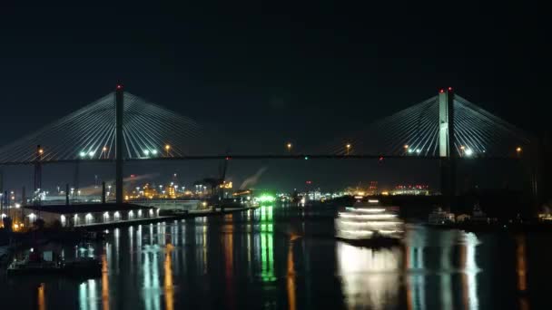 Nacht tijd Lapse weergave van Talmadge Memorial Bridge — Stockvideo