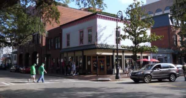 Day Exterior Establishing Shot of Savannah Business — Stock Video