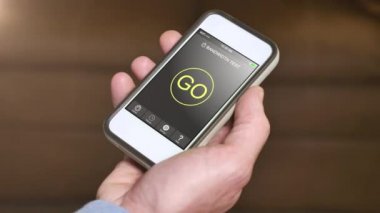 Smartphone cep telefonu ile Internet hızı bant genişliği Test uygulaması ile kontrol