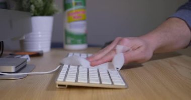 Mavi dinamik 3D Okul Kapanışı haber geçişi ve başlık sayfası animasyonu. 5 ve 2 saniye seçenekleri dahildir. Yeşil Ekran.