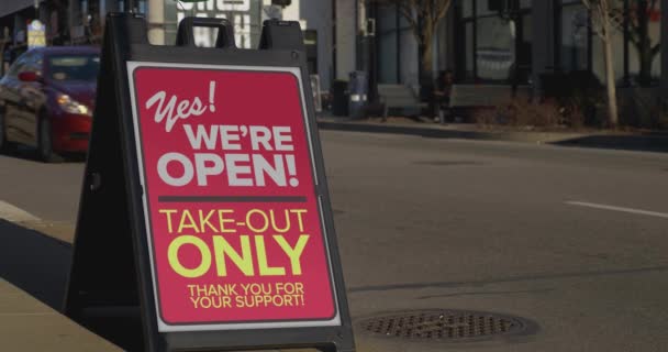 Sign Business District Large City Reads Cafe Open Take Out — Stock Video