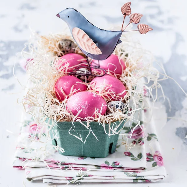 Pink Dyed Marble Easter Eggs Paper Box Metal Toy Bird — Stock fotografie