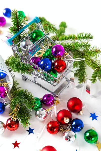 Boules de Noël pour décoration fond blanc — Photo