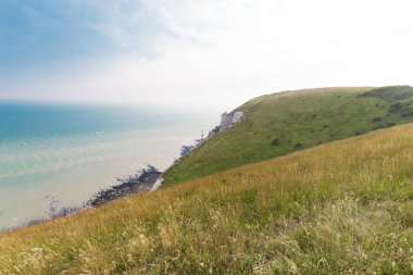 Popüler Beachy Head Atlantik Okyanusu kıyısında İngiltere