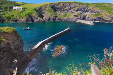 Issac Atlantik Okyanusu, Cornwall, İngiltere'de bağlantı noktası