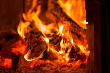 Yangın ve şömine fırın kömürleri