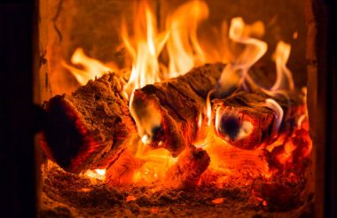 Yangın ve şömine fırın kömürleri