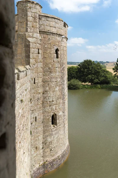 Antiguo castillo de Bodiam Reino Unido, Inglaterra — Foto de Stock