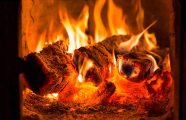 Yangın ve şömine fırın kömürleri