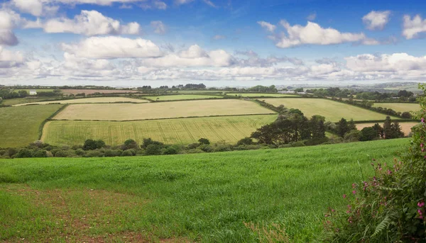 Perfect sunny spring English landscape — Stock Photo, Image