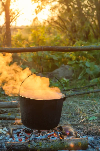 Turistické pot nad táborák — Stock fotografie