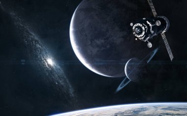 Mavi galaksideki gezegenler. Dış gezegenin yörüngesindeki uzay istasyonu