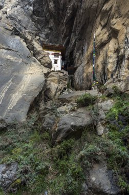 Khado Yeshi Tsogyal adında bir keşişin Vajrakilaya, Tiger 's Nest, Taktshang Manastırı, Butan' da çalıştığı manastır..