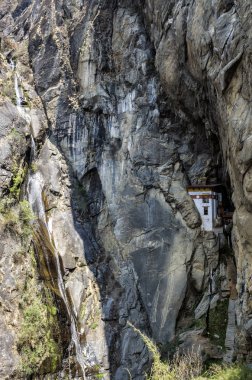 Khado Yeshi Tsogyal adında bir keşişin Vajrakilaya, Tiger 's Nest, Taktshang Manastırı, Butan' da çalıştığı manastır.