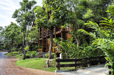 günlük ev - yeşil çevre arasında rahat günlük ev.