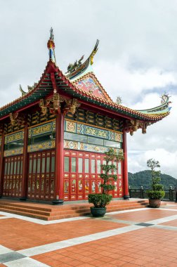 Chin Sweet Mağara Tapınağı manzaralı bir yer Genting Highland, Malezya. Chin Sweet Caves Tapınağı Genting Highlands 'ın en manzaralı yerinde yer almaktadır..